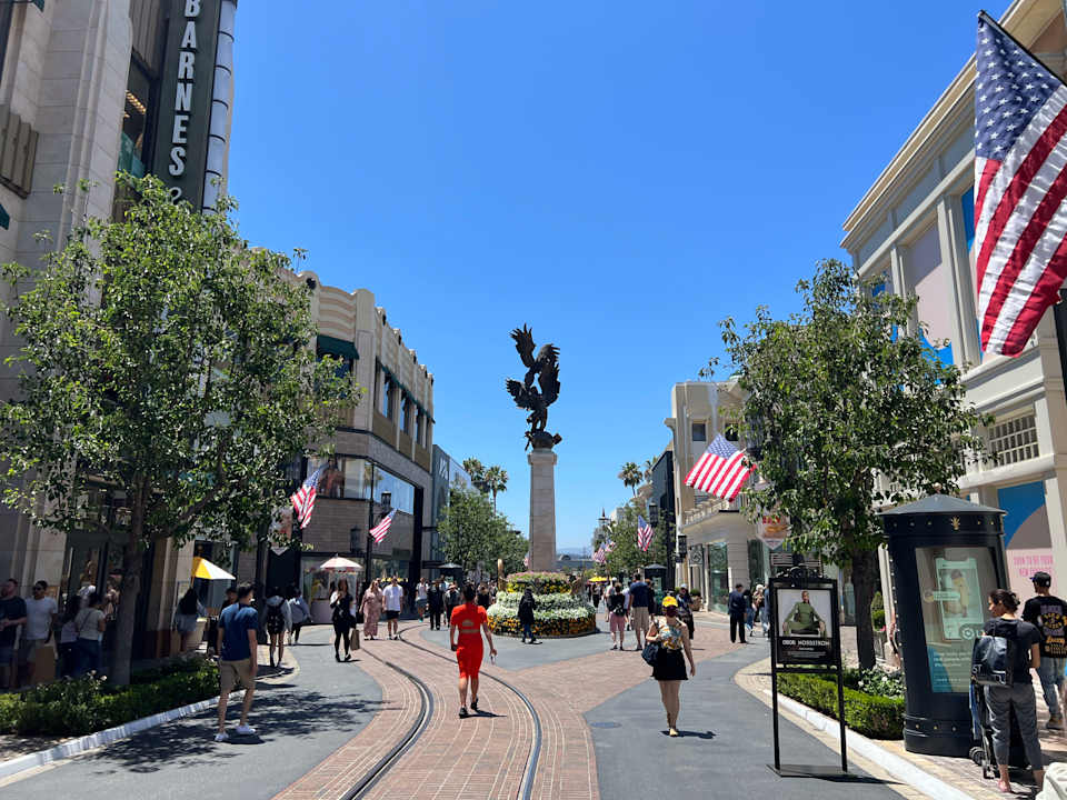 Beverly Grove Area Guide Barrentine Group