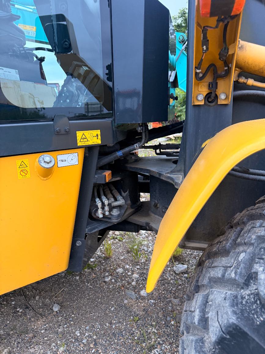 KOMATSU WA40-8 画像 6