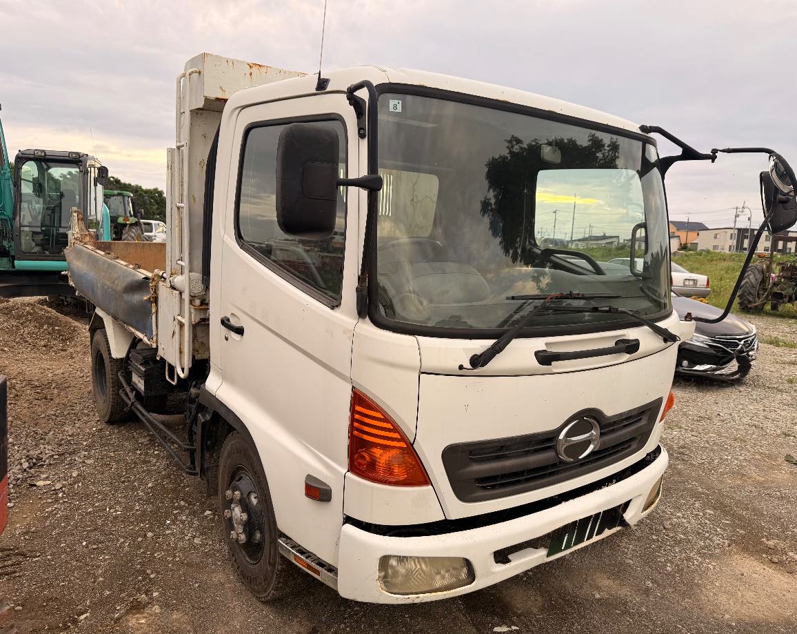 HINO 4TON DUMP — undefined