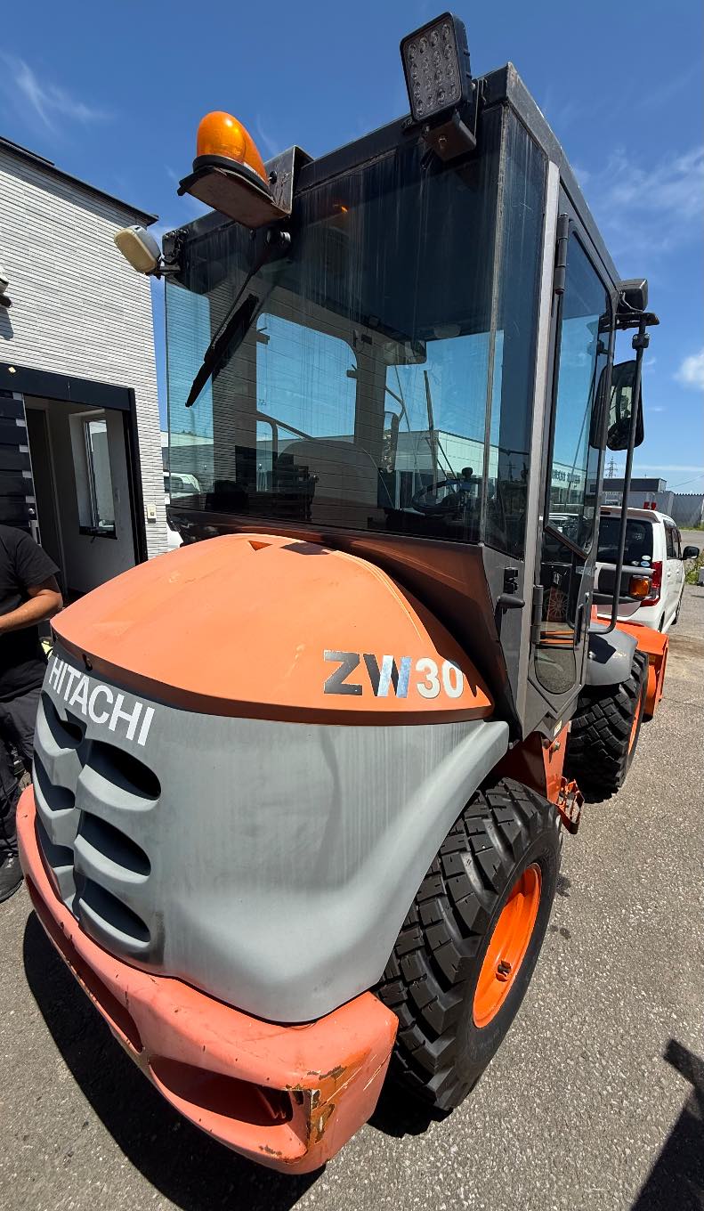 HITACHI ZW40 画像 2