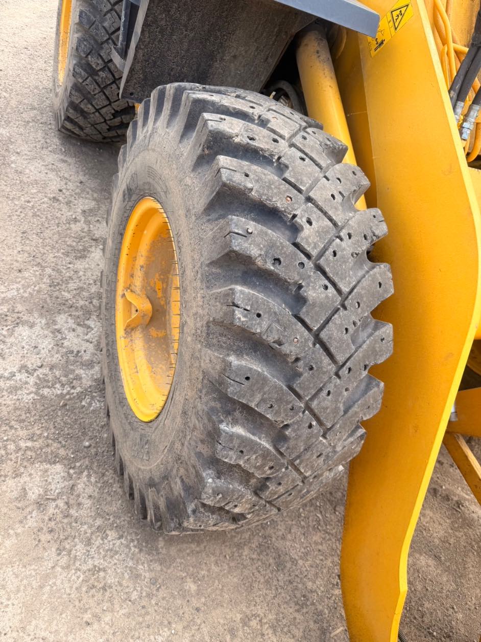 KOMATSU WA100-3 画像 4