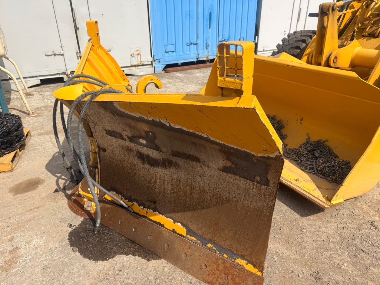 KOMATSU WA100-3 画像 9