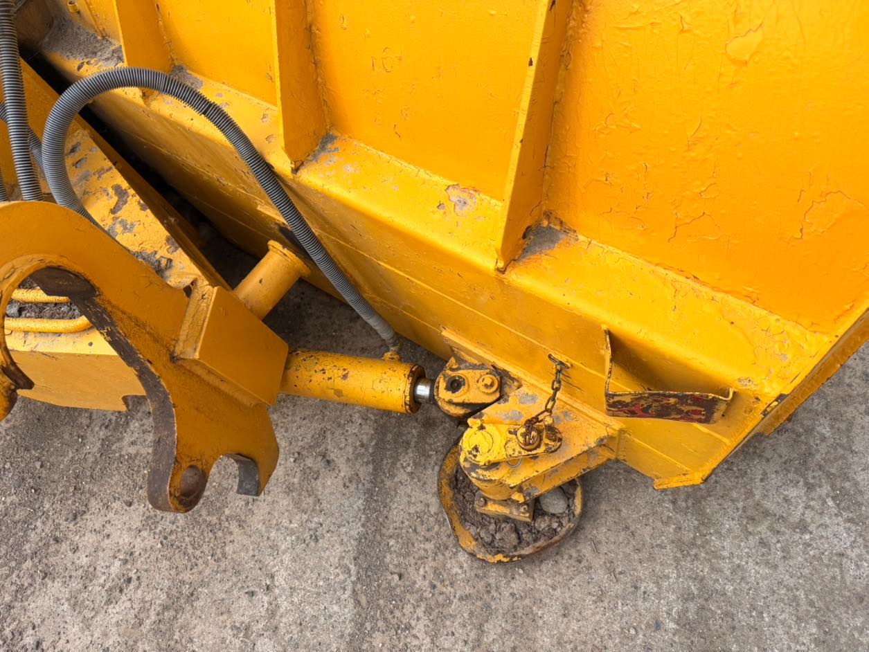 KOMATSU WA100-3 画像 10