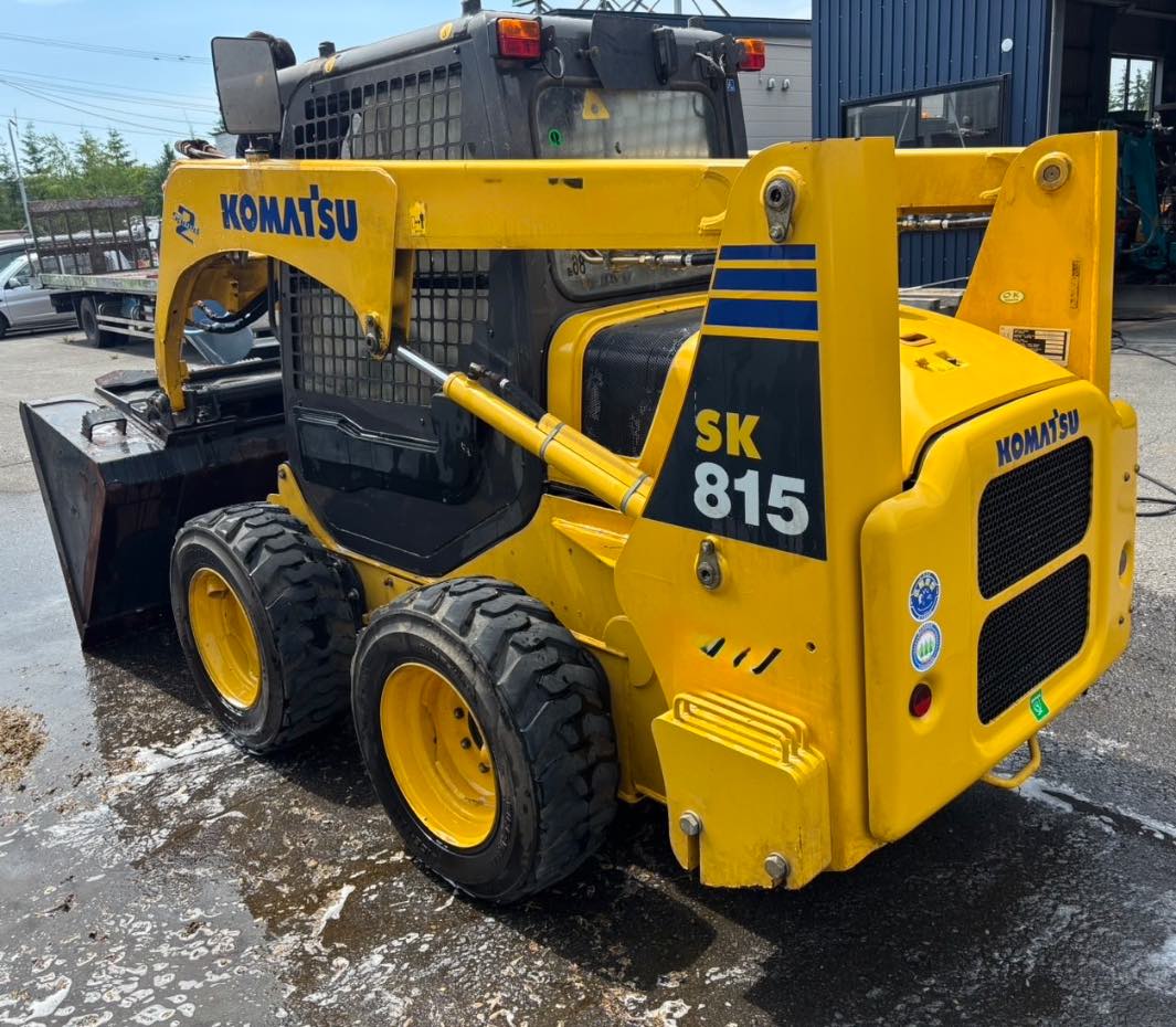 KOMATSU SK815