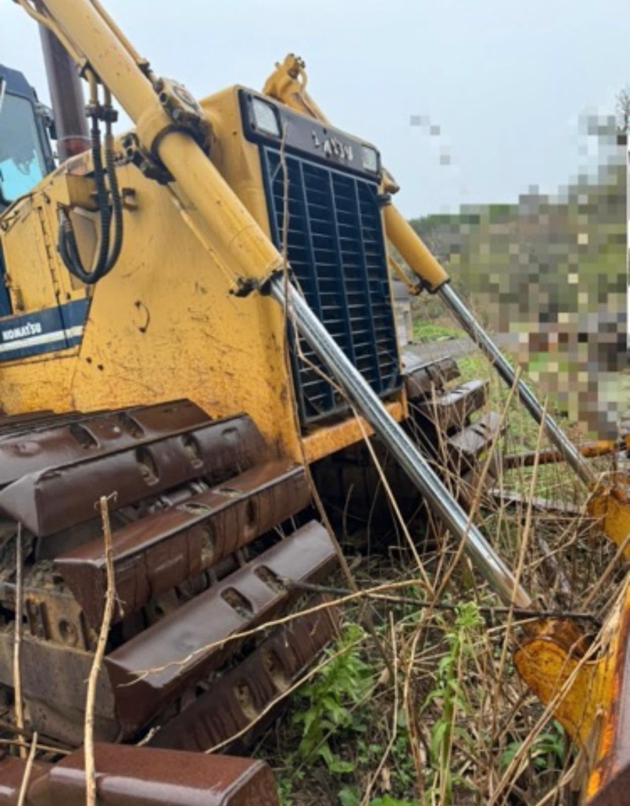 KOMATSU D85P-2 画像 6