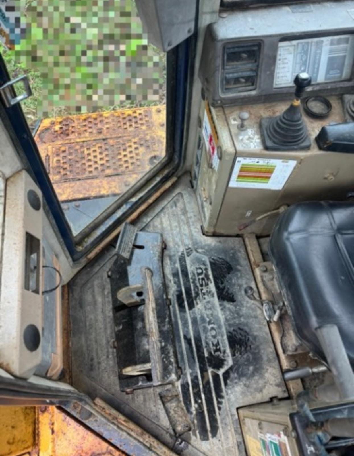 KOMATSU D85P-2 画像 12