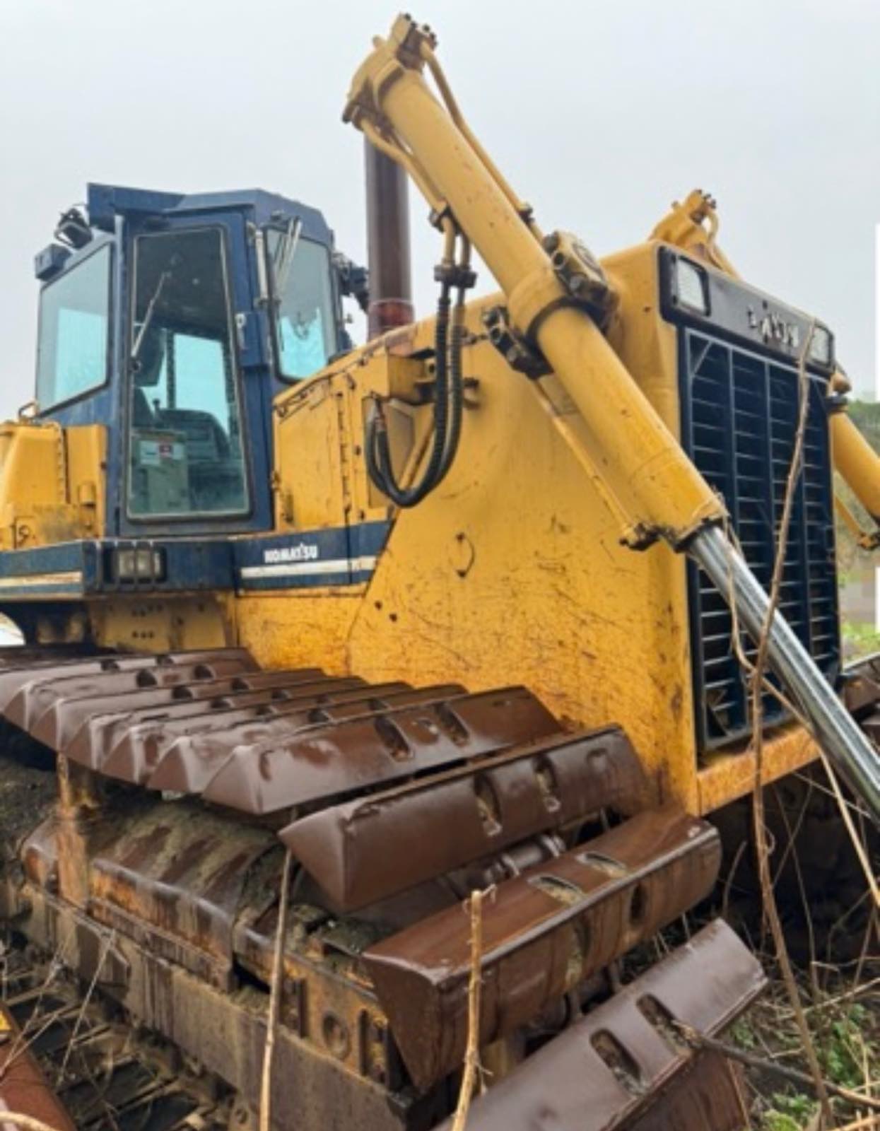 KOMATSU D85P-2 画像 5