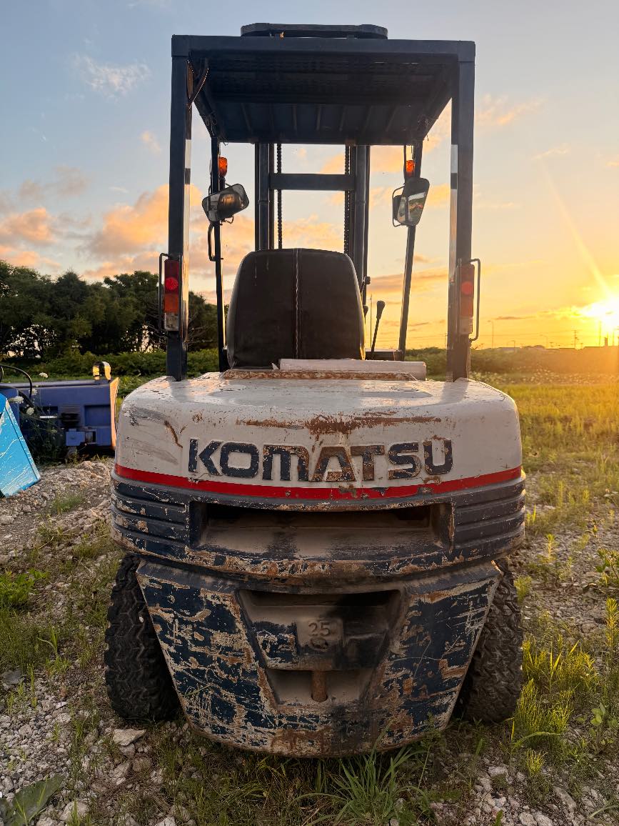 KOMATSU Foklifter 25