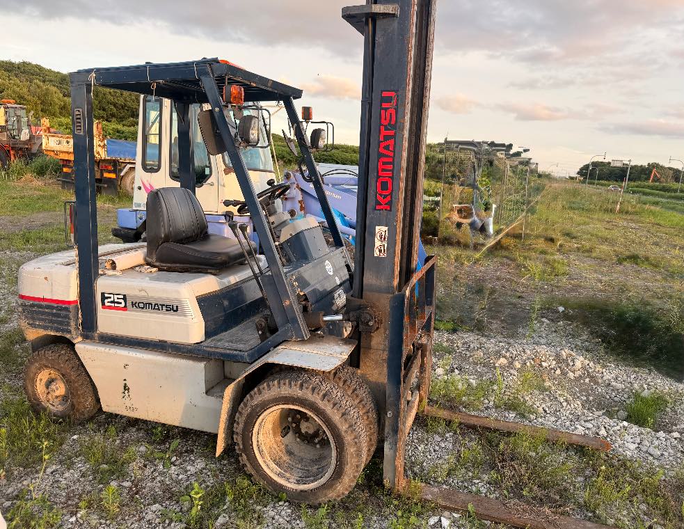 KOMATSU Foklifter 25 画像 3