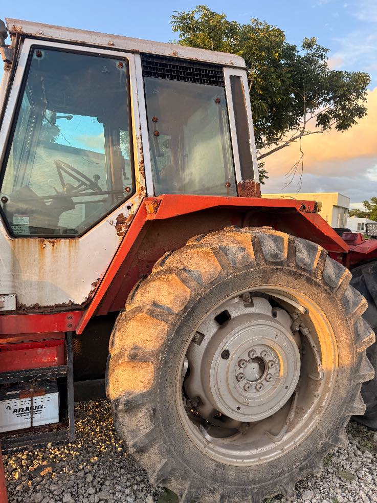 Massey Ferguson 698T 画像 5