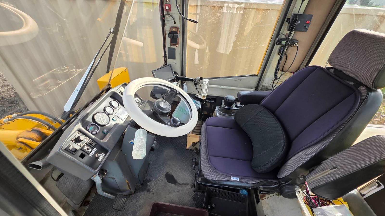 KOBELCO LX300-2 画像 10