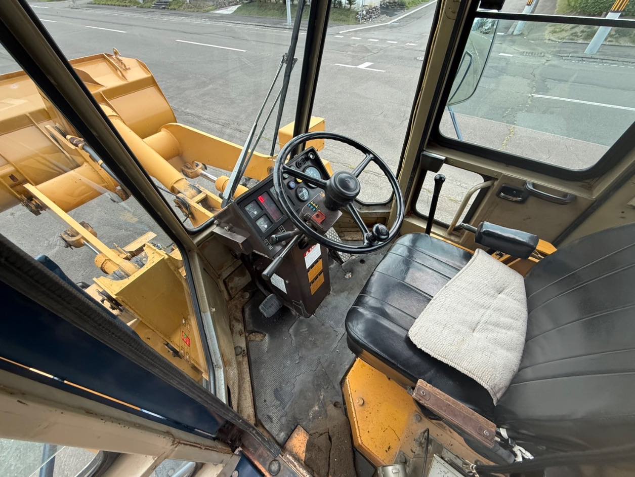 KOMATSU WA100-1 画像 12