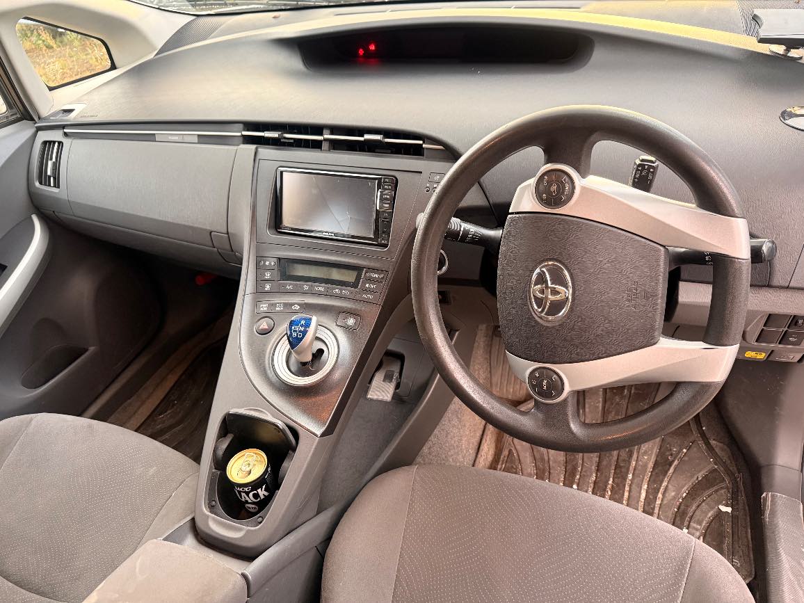 TOYOTA PRIUS 画像 5