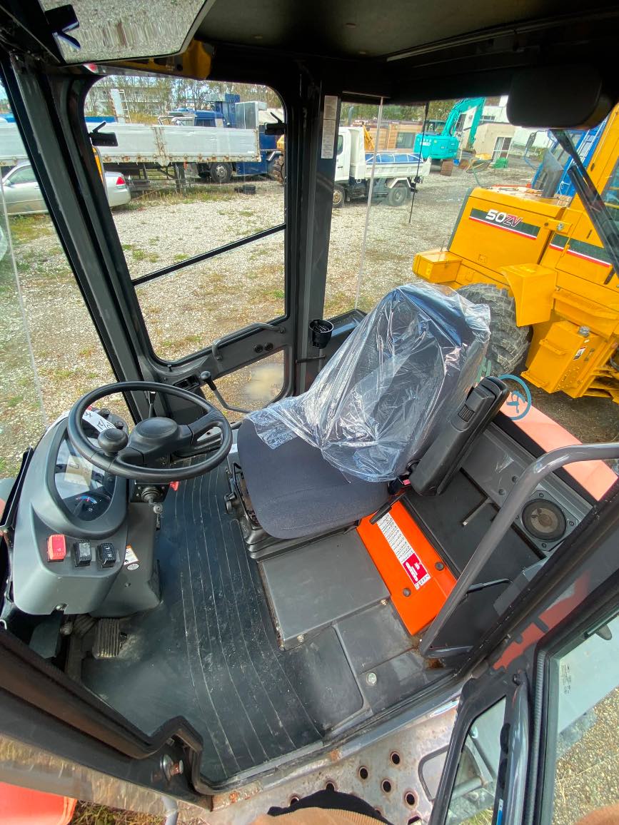 HITACHI ZW80 画像 12
