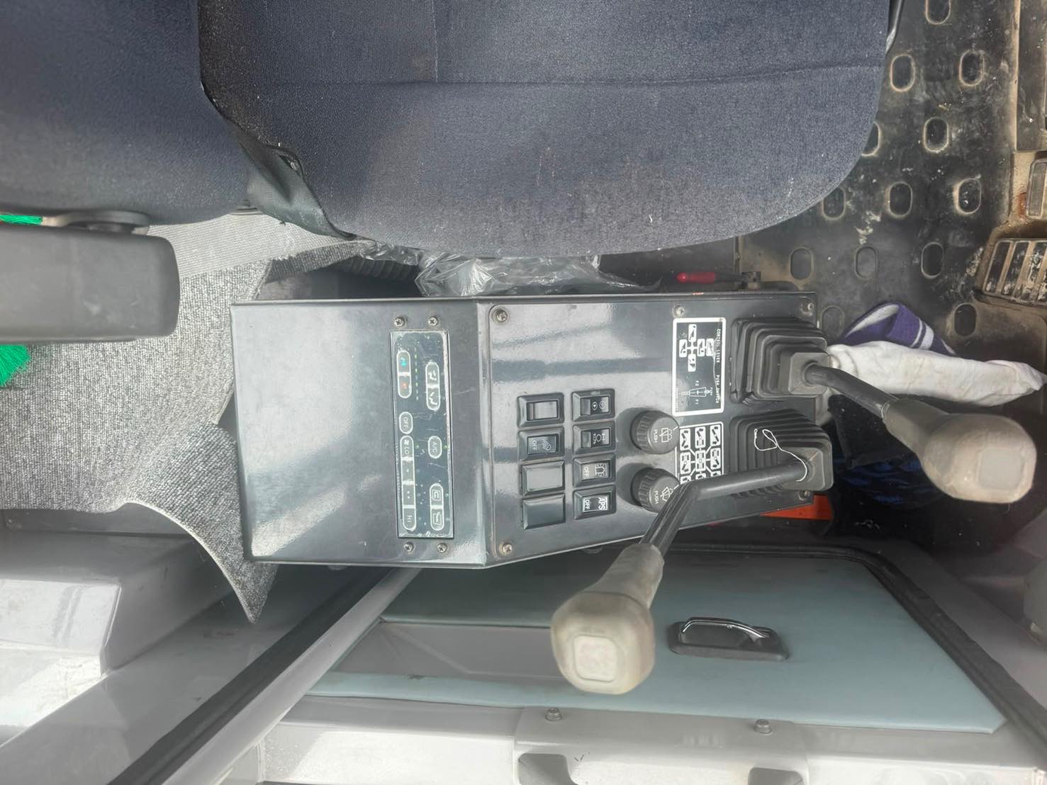 HITACHI LX110-7 画像 11