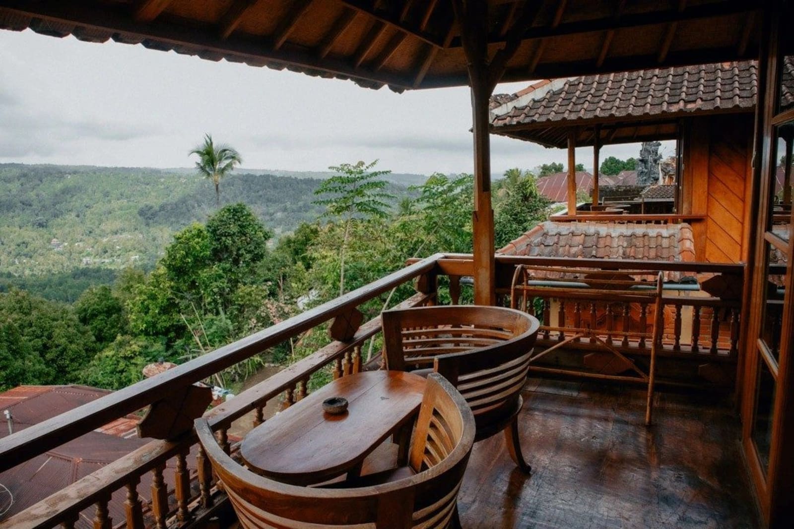 Puri Sunny Guest House & Camp