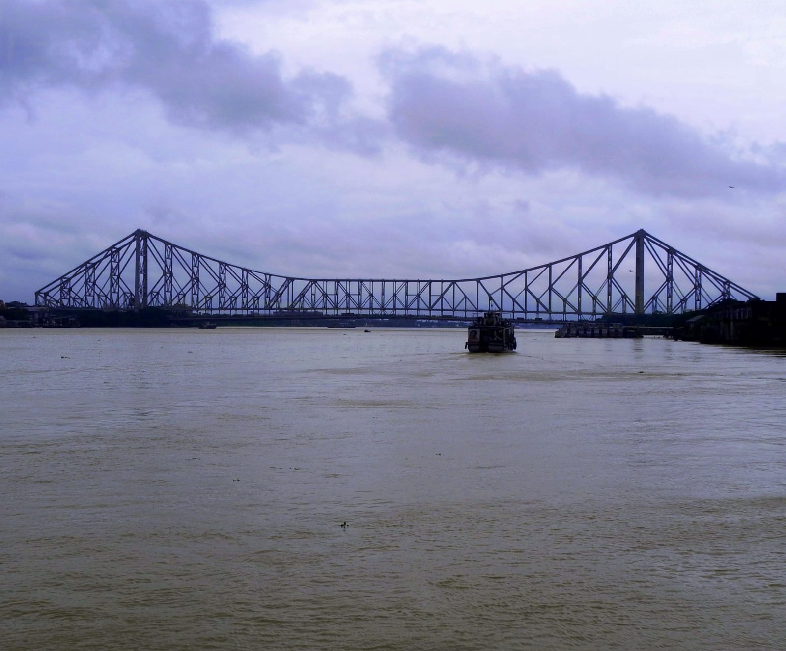 Non-Destructive Testing / Evaluation of Bridges