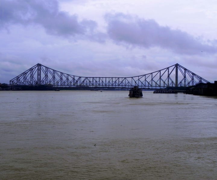 Non-Destructive Testing / Evaluation of Bridges
