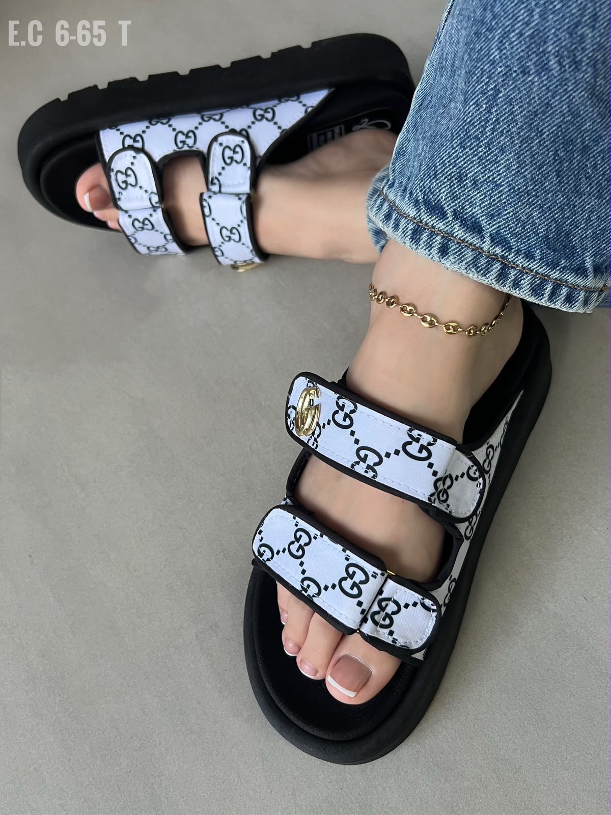 Sandalia Kim 2