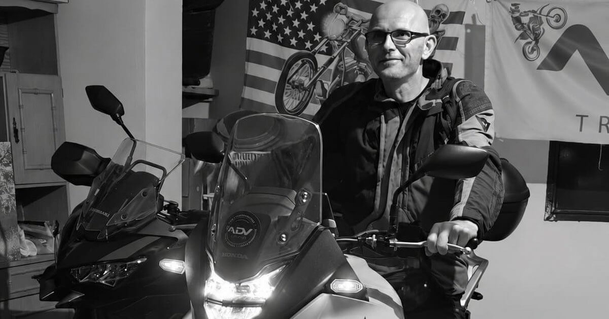 Tragiczna śmierć motocyklisty z Buska-Zdroju - przyjaciele proszą o pomoc