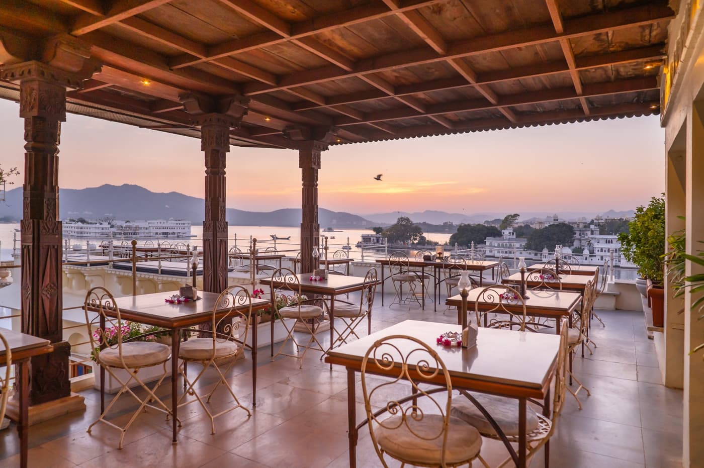 Kankarwa Haveli Lake Pichola