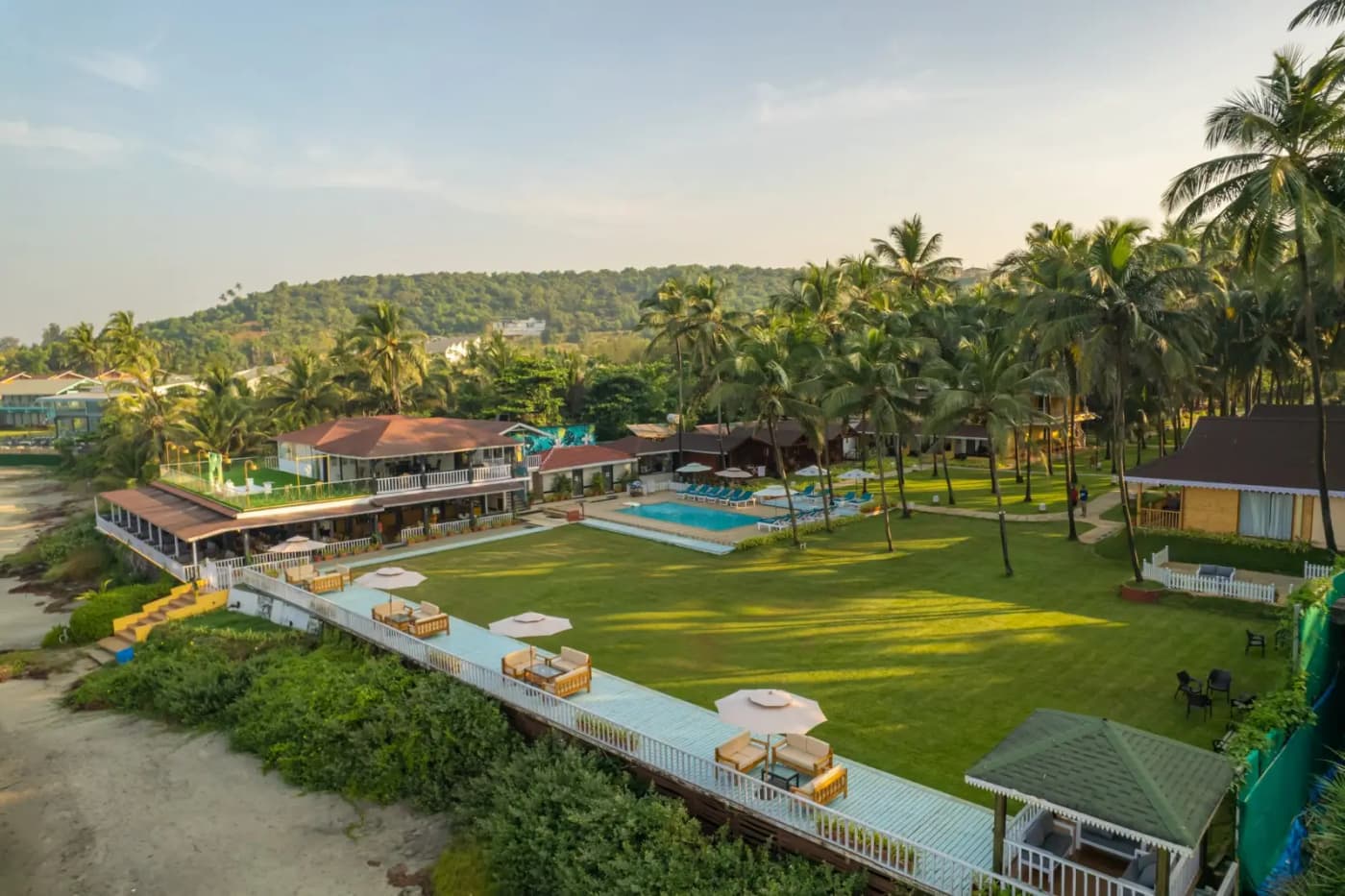 La Cabana Beach Resort Ashvem