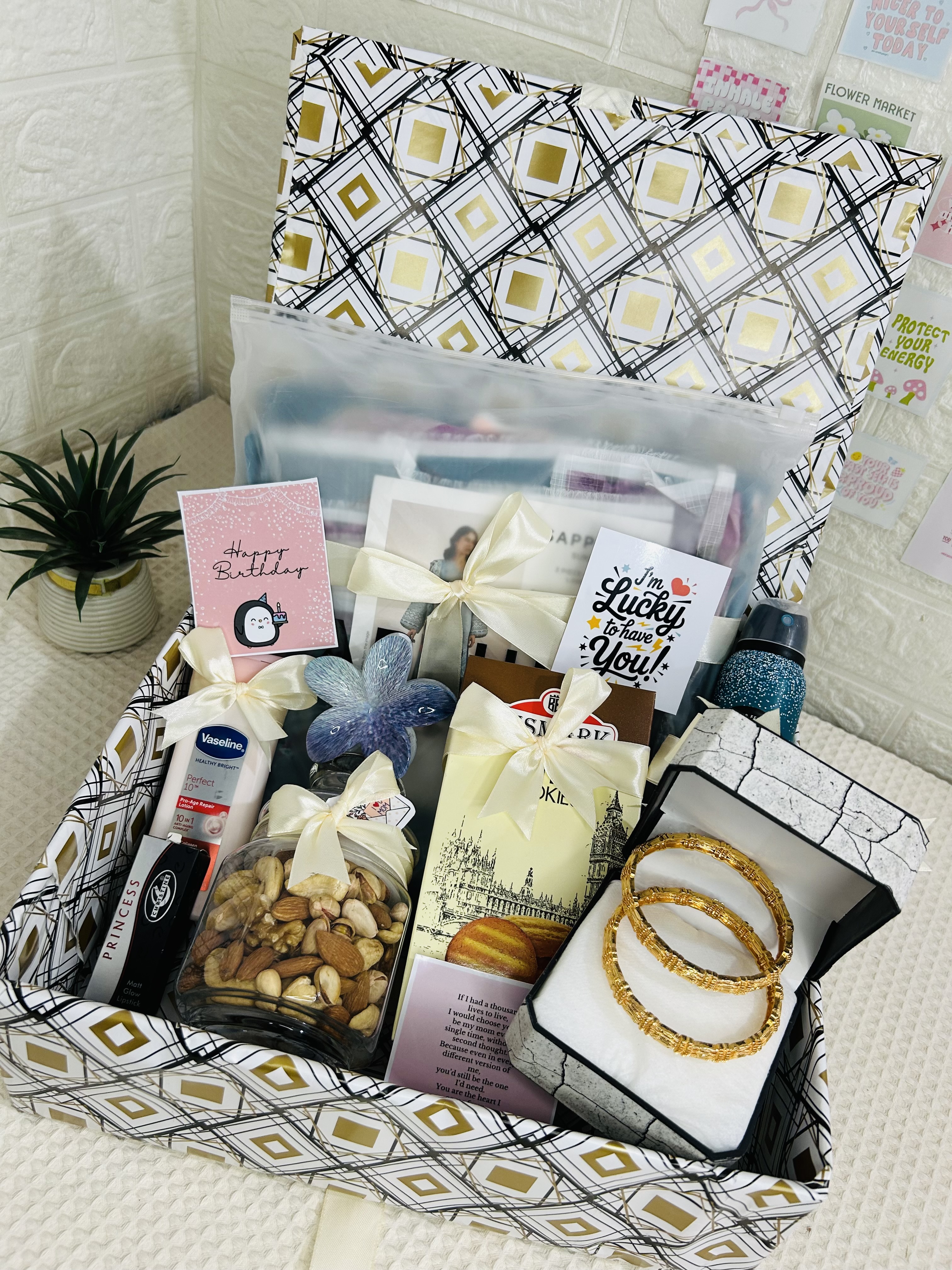 Gift Box For Mother | customisable Gift hamper photo 2