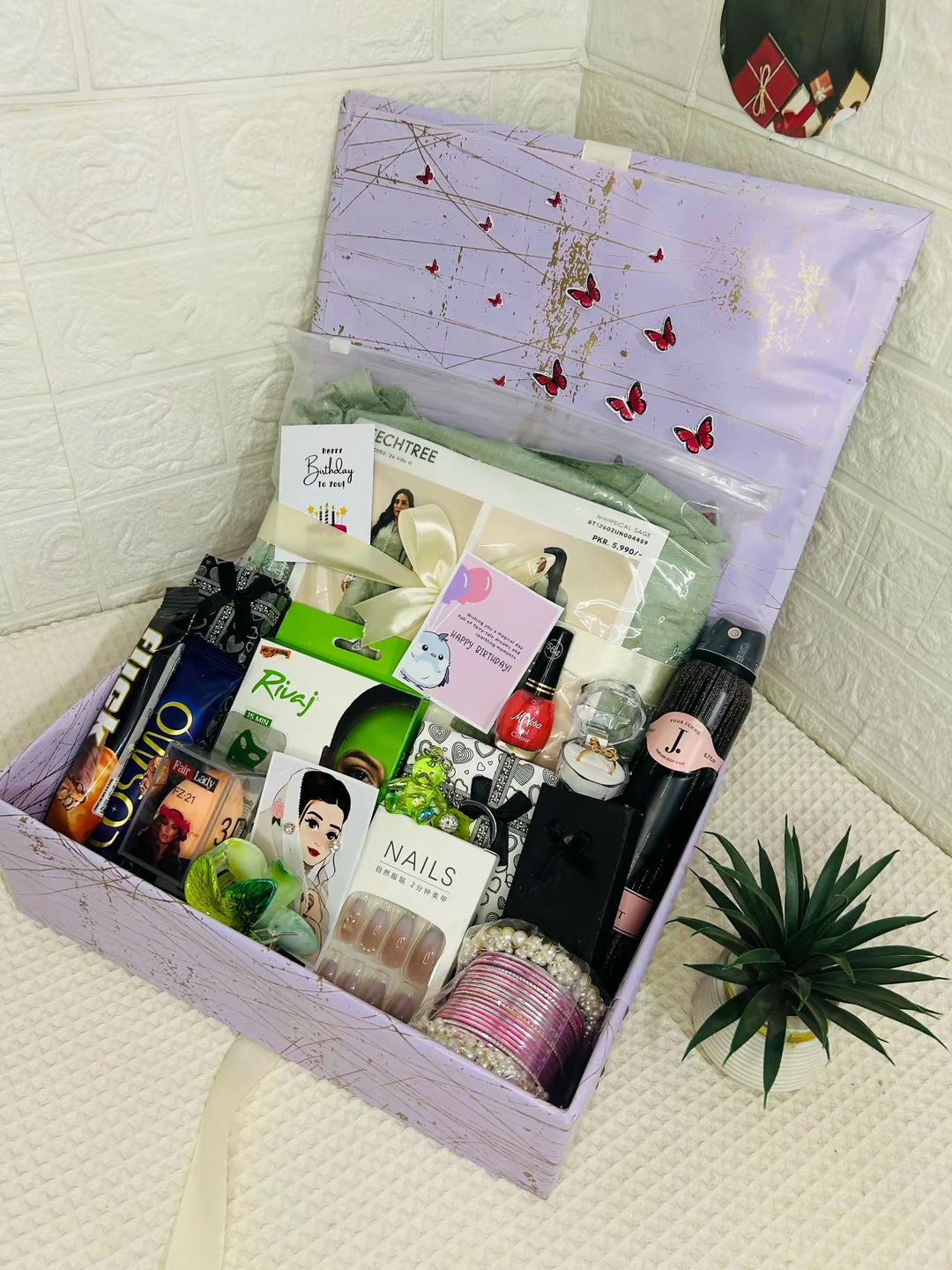 Surprise Hamper For Girls | Dress And Accessories photo 3