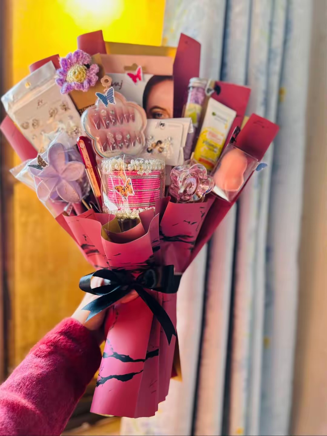 Bouquet For Her | Girly Bouquet with basic accessories photo 2