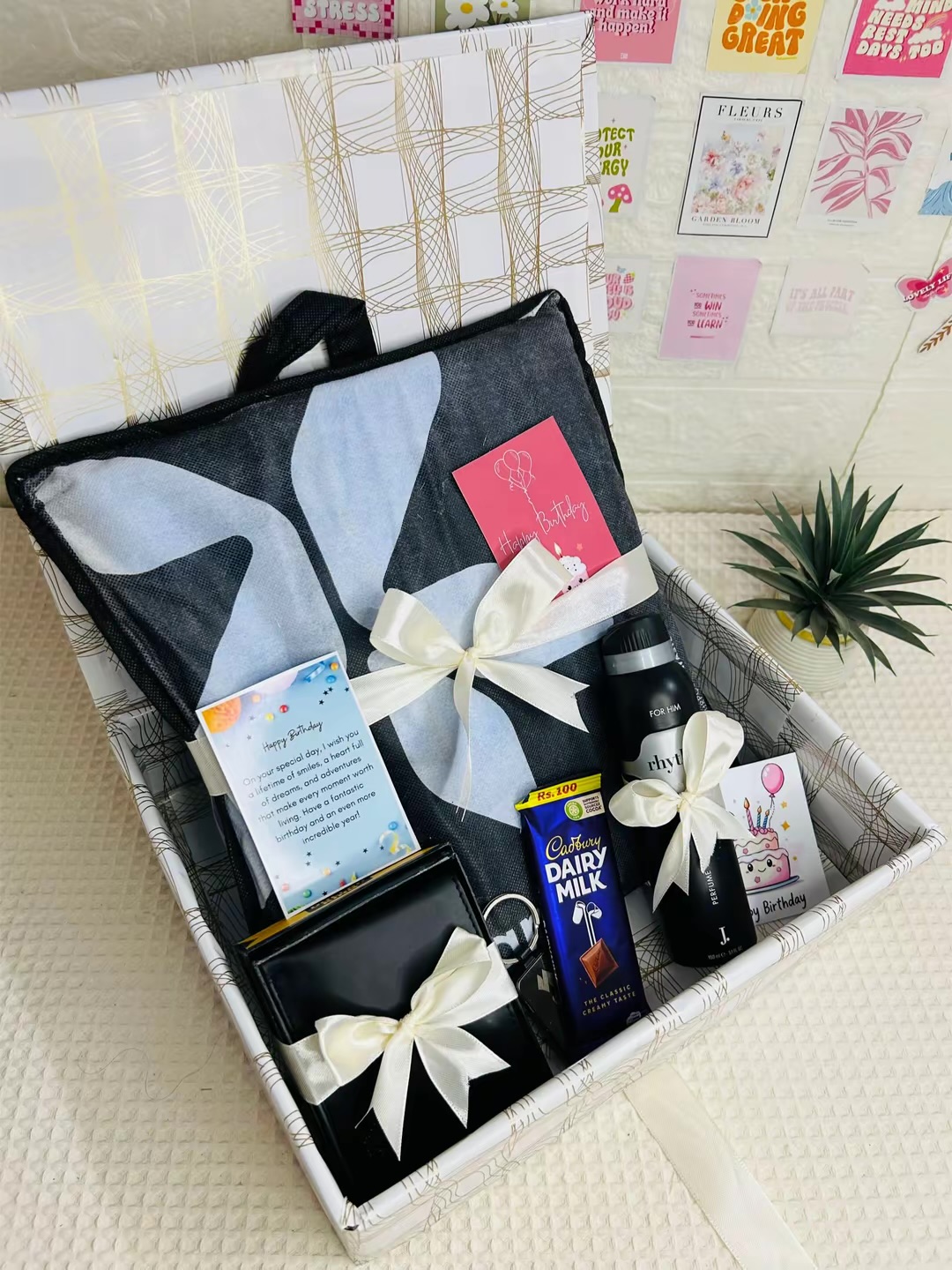 Mens Gift box with basic Accessories