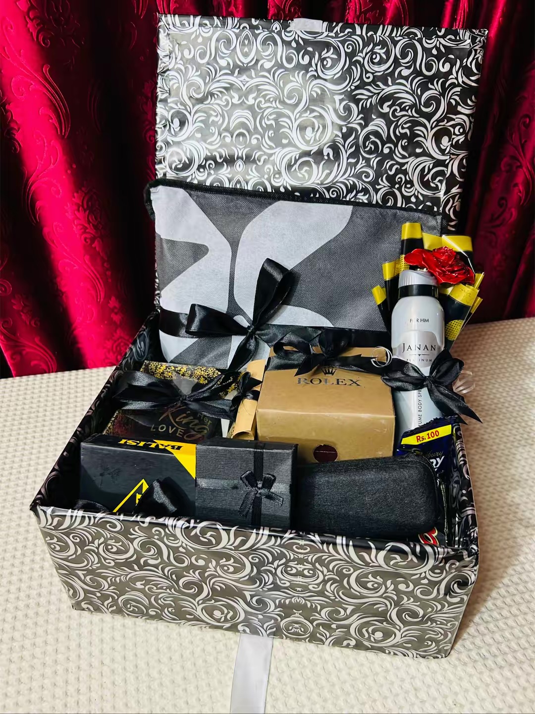 Luxury Gift Hamper for Mens photo 2