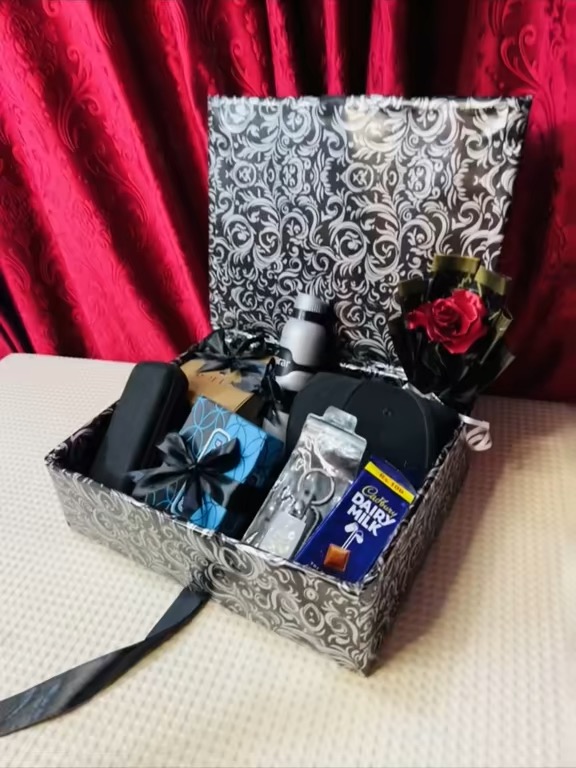 Mens Gift Hamper photo 2