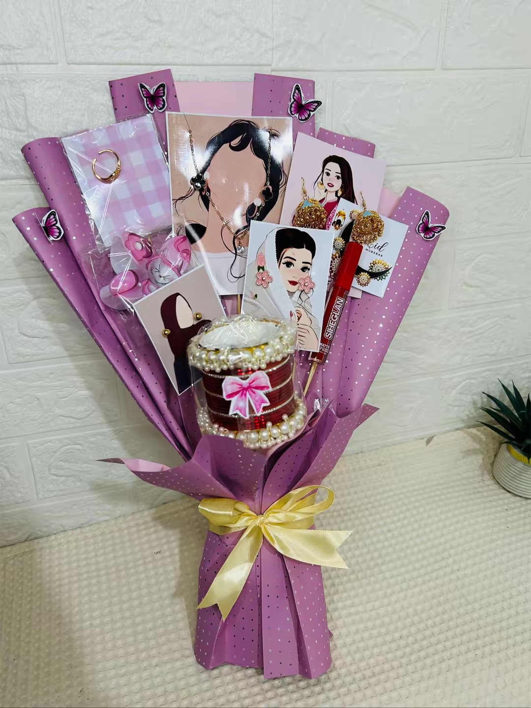 Eidi Bouquet | Including girly Stuff | loving accessories for girla photo 2