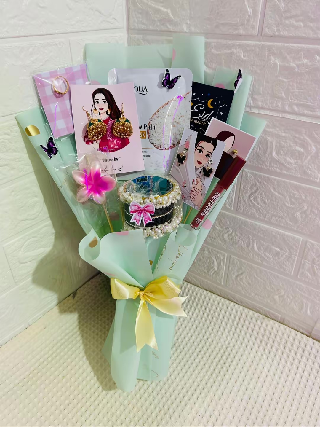 Eidi Bouquet | Including girly Stuff | loving accessories for girla photo 3