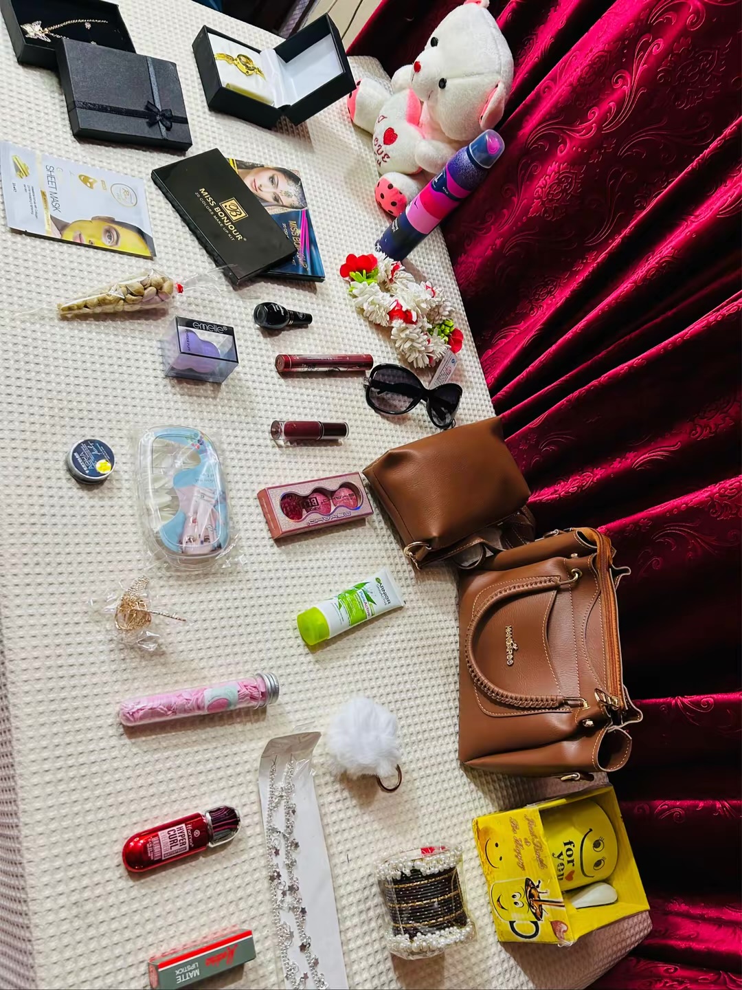 25 Gift Items According To Birthday Year | Birthday special photo 2