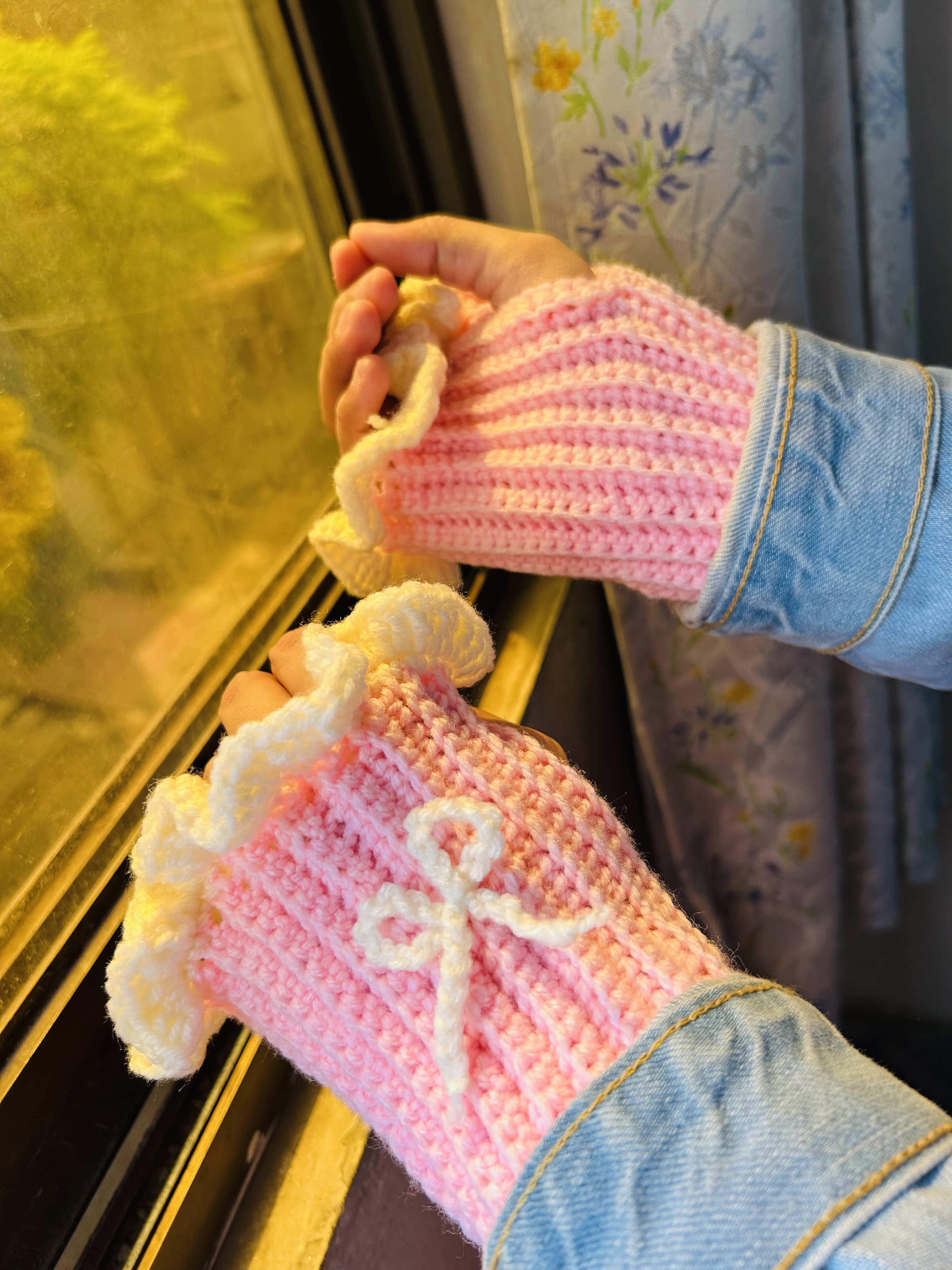 Crochet Gloves photo 2