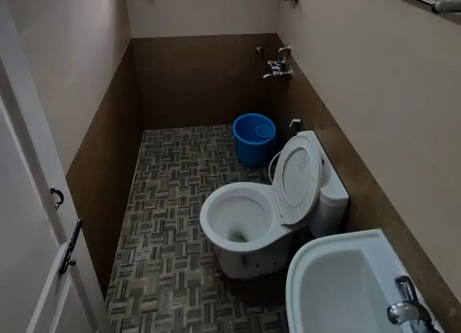 Bathroom at Ooty Horizon Heights apartment Ooty