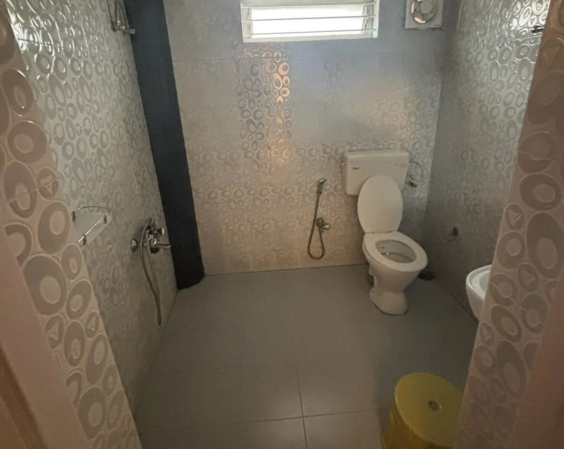 Bathroom at PSR Cottage Ooty