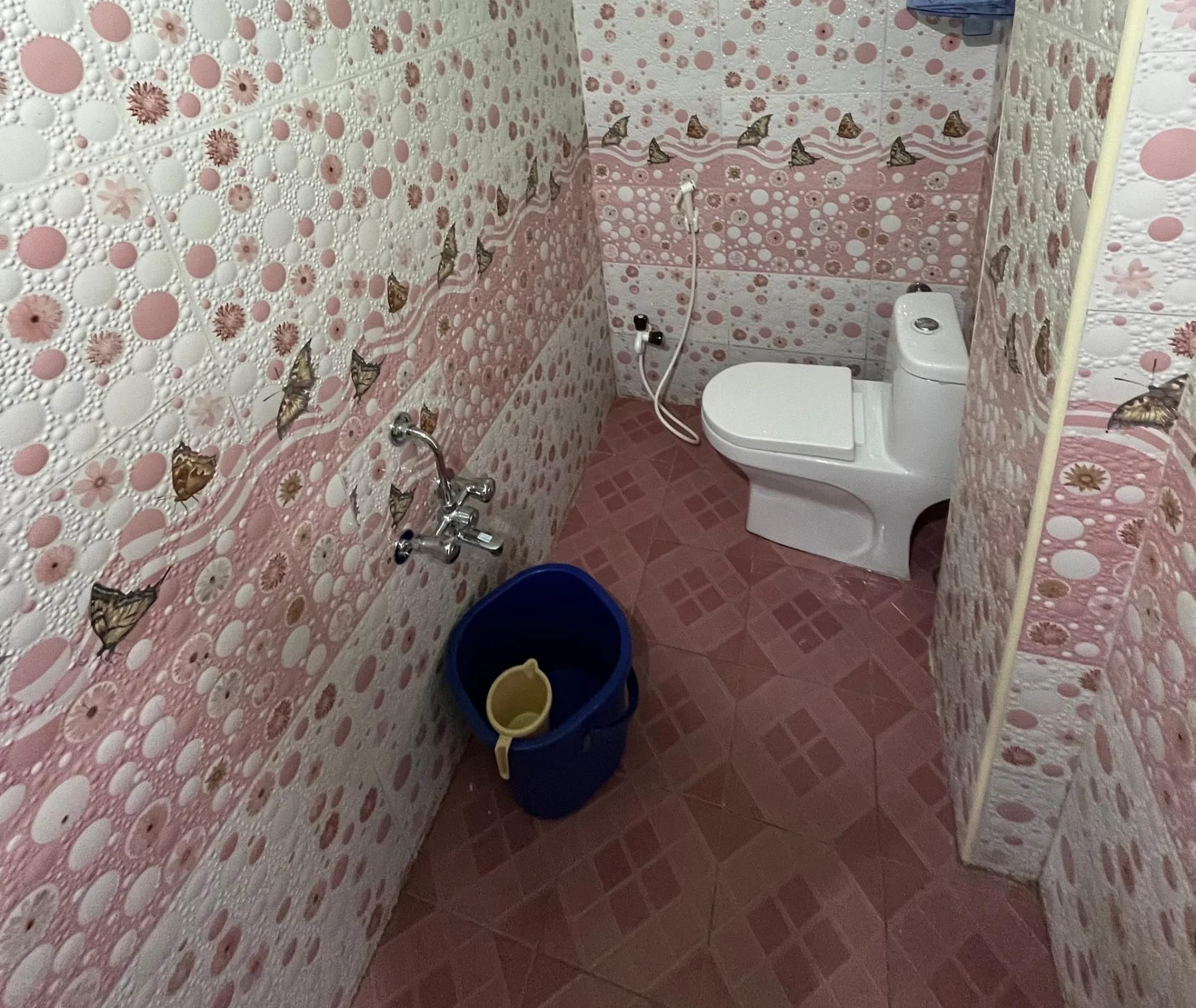 Bathroom at Yoga Jay Homestay Ooty