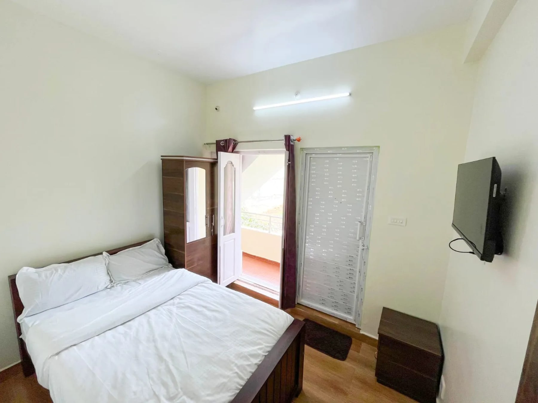 Family bedroom in Yoga Jay Homestay Ooty