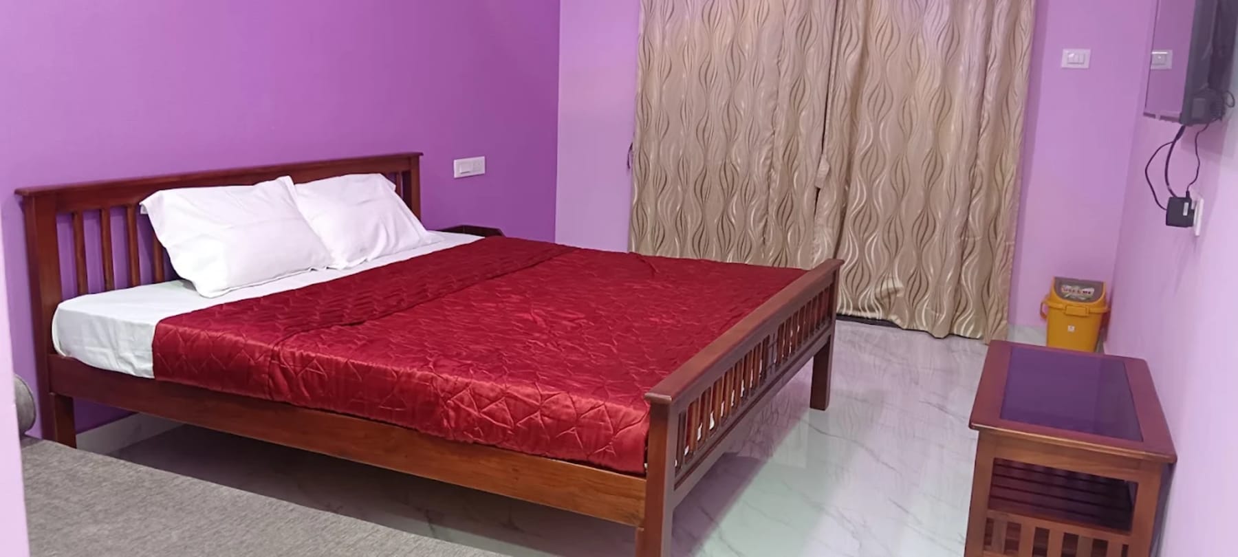 Comfortable room at Moongil Ilam Homestay