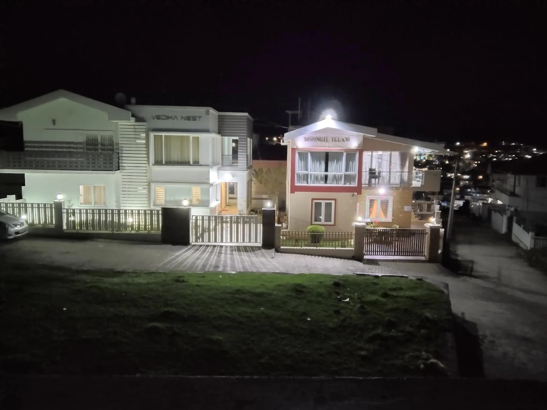 Garden and outside view of Moongil Ilam Homestay