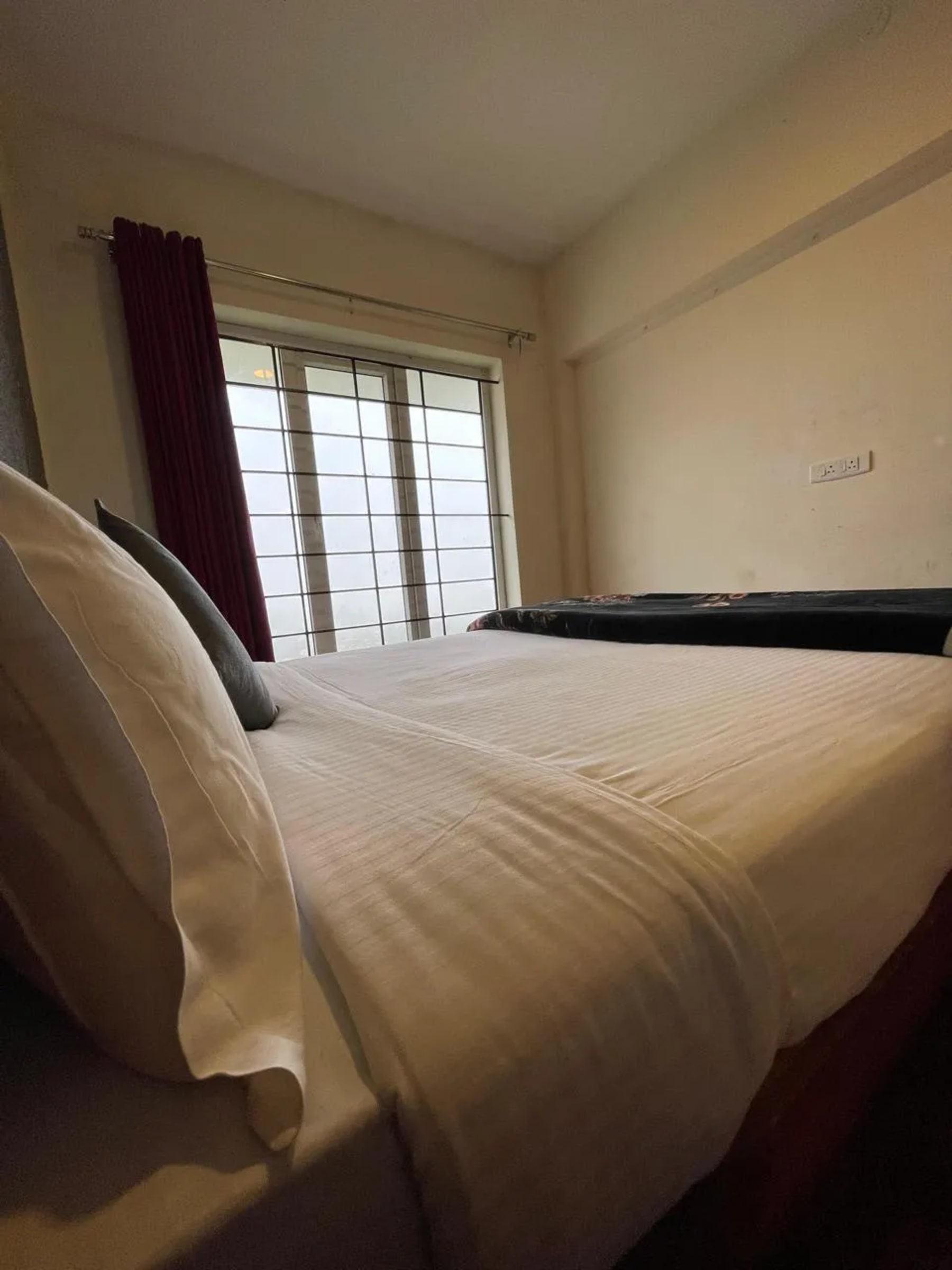 Modern bedroom at Ooty Dream Weaver Cottage Ooty