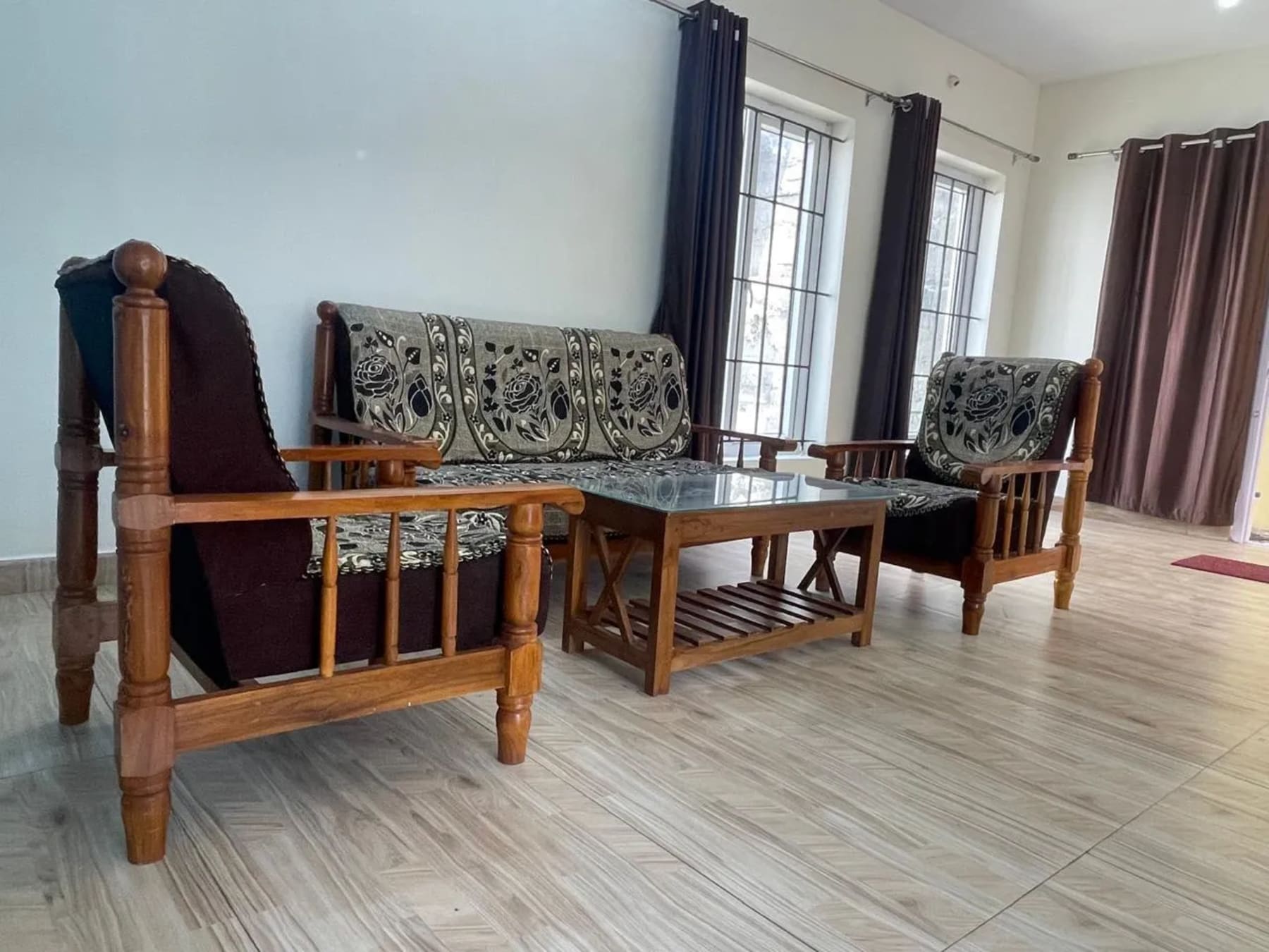 Living room at Ooty Dream Weaver Cottage in Ooty