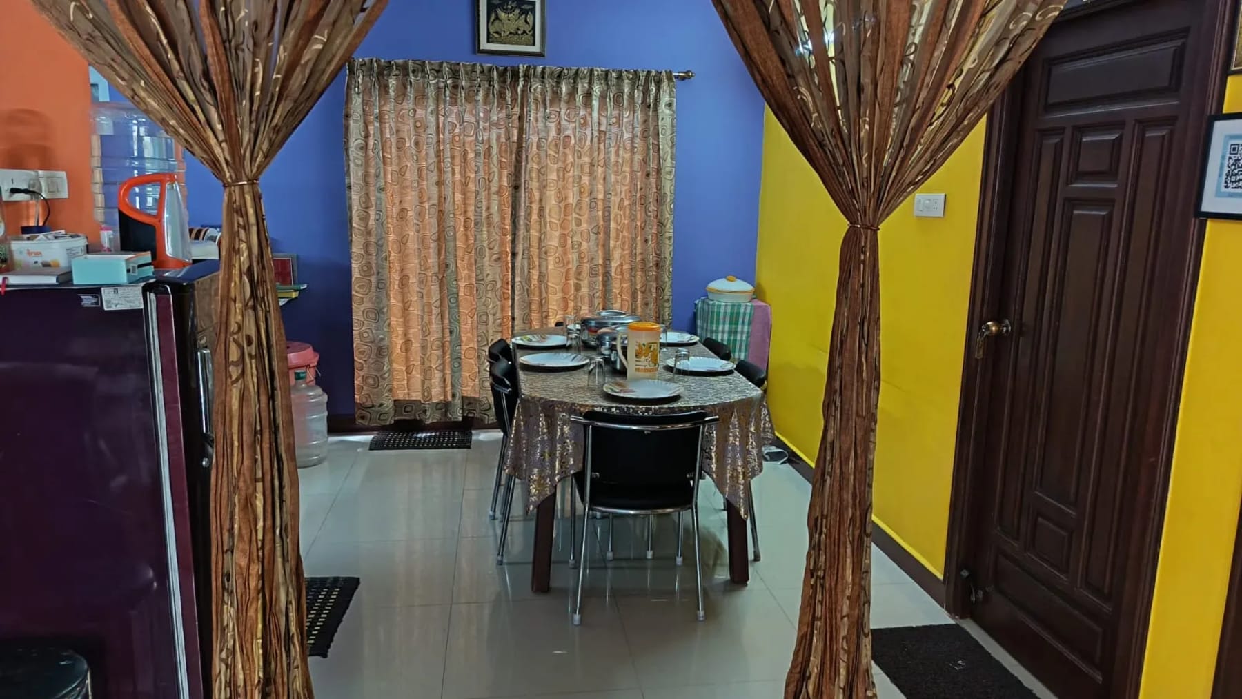 Affordable stay room at ADK Royal Park Inn near Ooty Lake