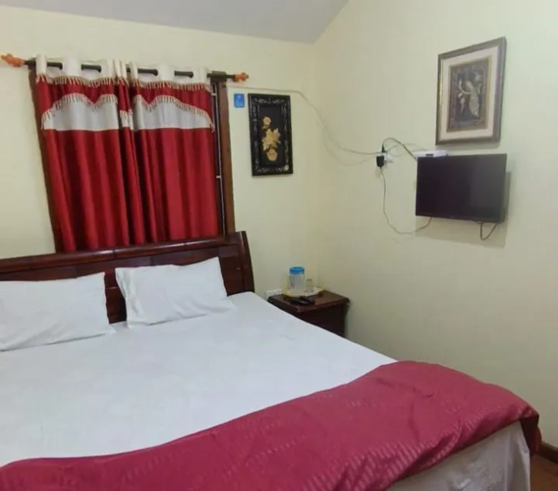 Comfortable room at ADK Royal Park Inn Annex Ooty