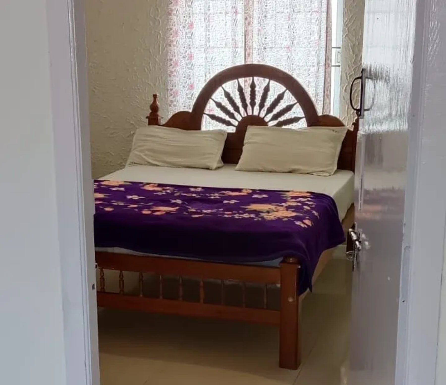 Well maintained room at J.J. Homes Ooty