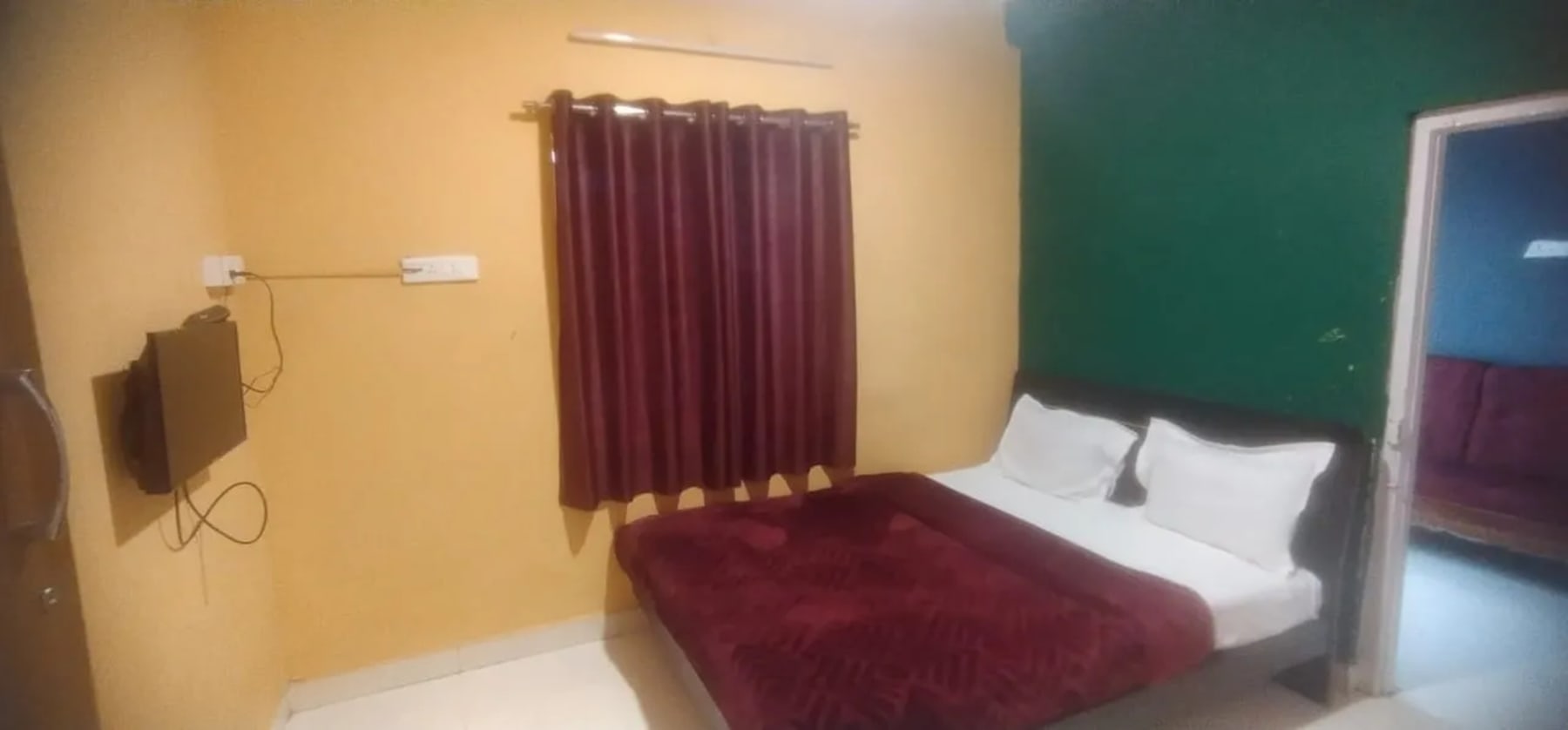 Well furnished bedroom at Retro Radiance Ooty cottage