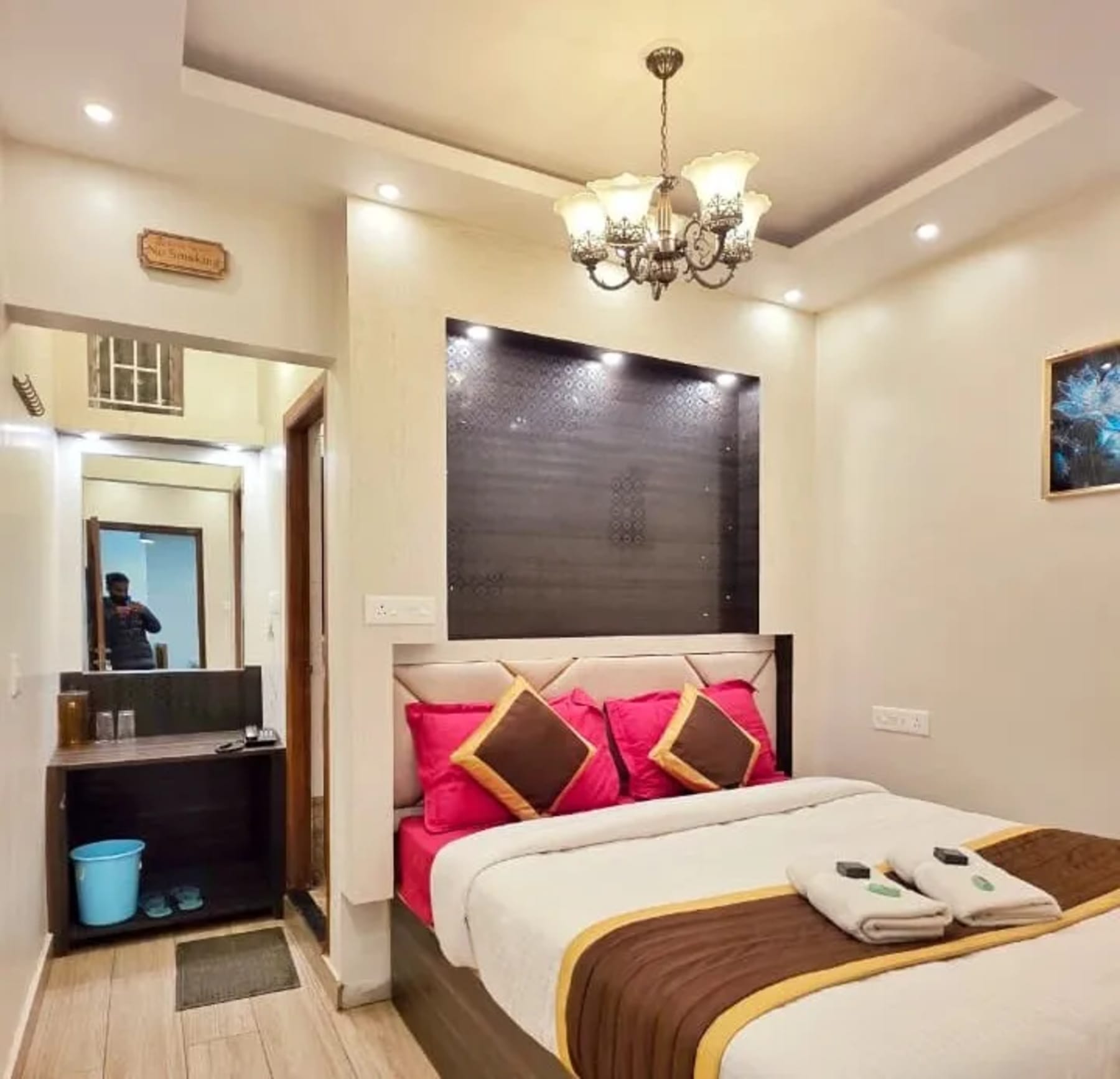 Comfortable room at Royal Palace Residency Ooty