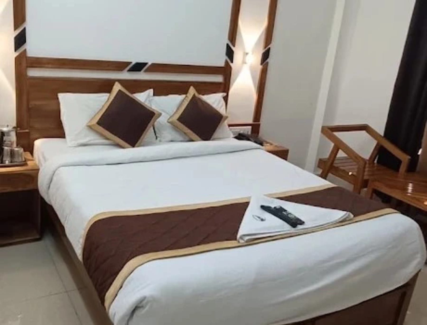 Comfortable room at Sviksha Inn Ooty